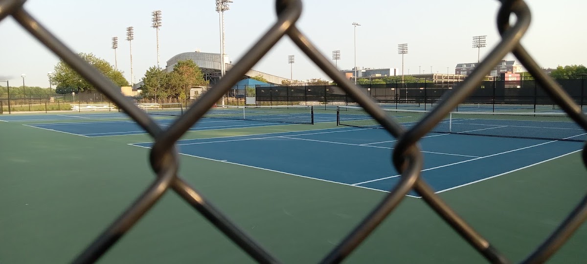 IU Indianapolis outdoor tennis courts - Photo 1
