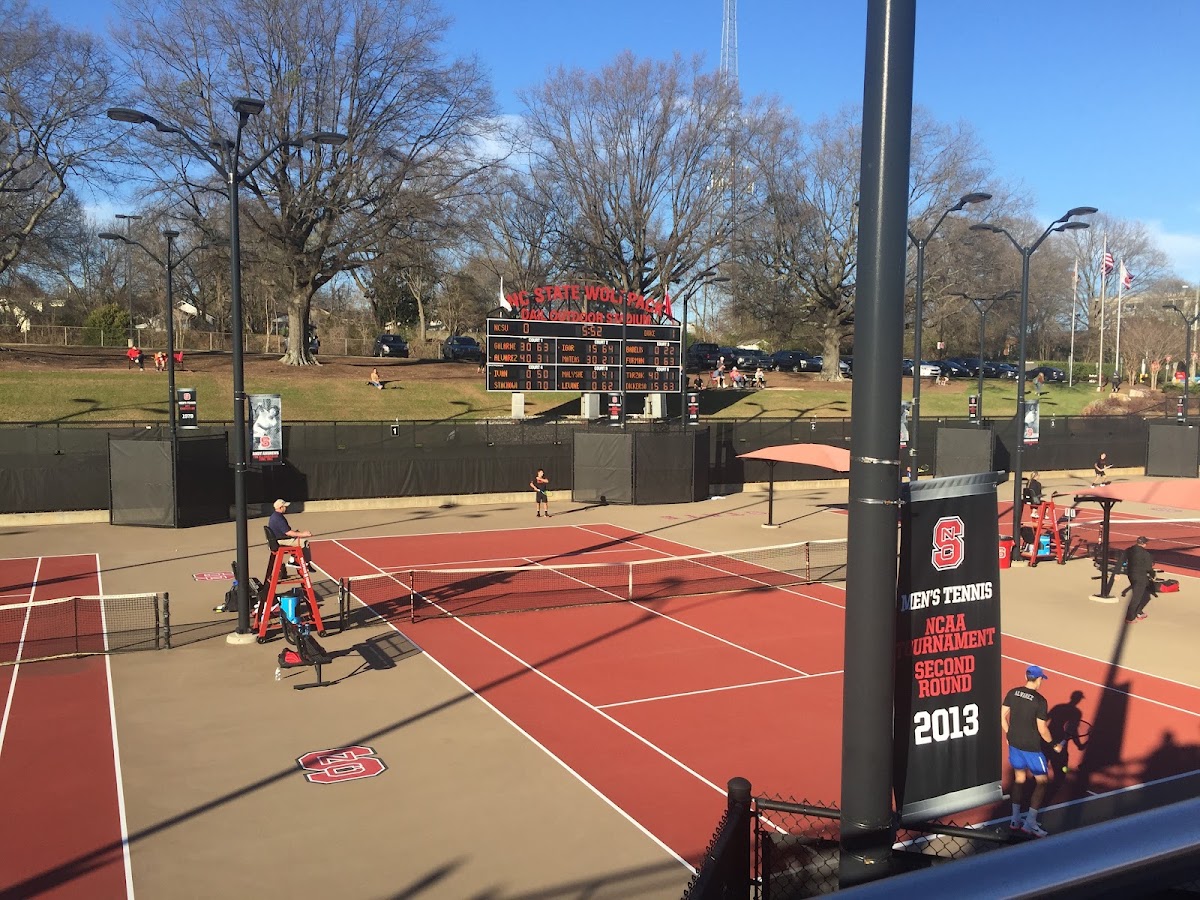 J.W. Isenhour Tennis Center - Photo 2