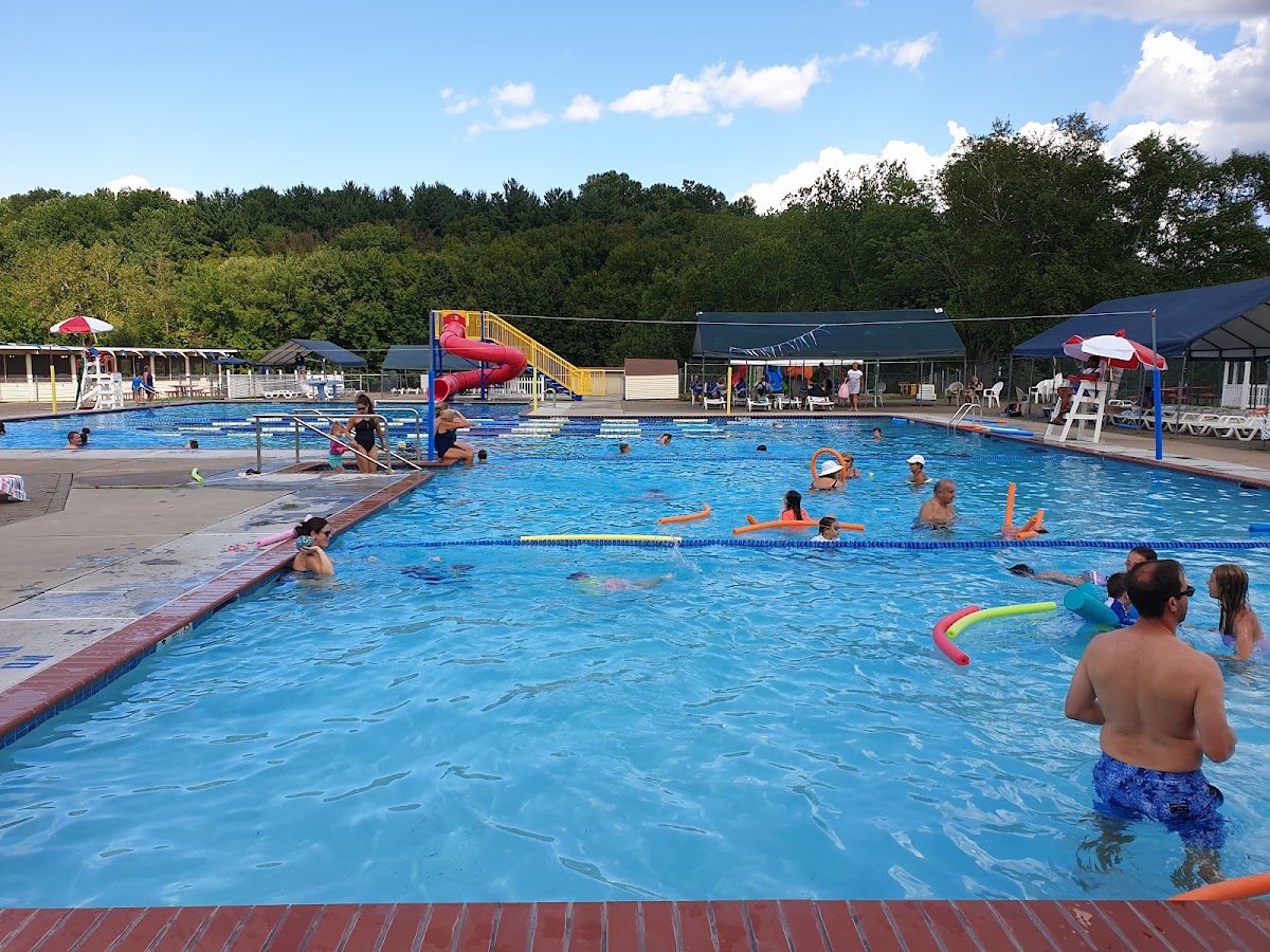 JCC Swim & Tennis Club - Photo 2