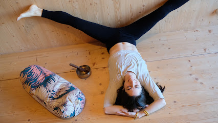 Jessica yogini