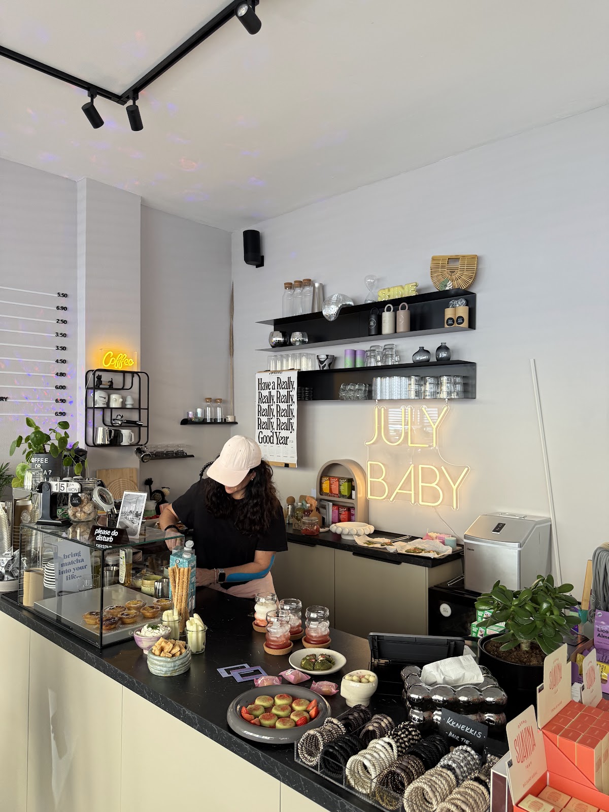 JULY BABY Pilates - Pilates Studio - HealthBar - Concept Store - Photo 3