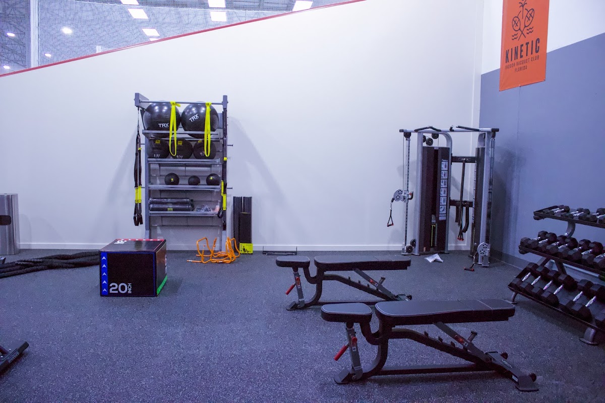 Kinetic Indoor Racquet Club - Photo 3
