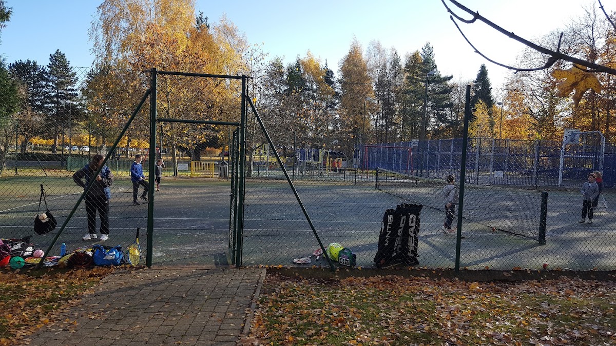 Kings Hill Tennis Club - Photo 2