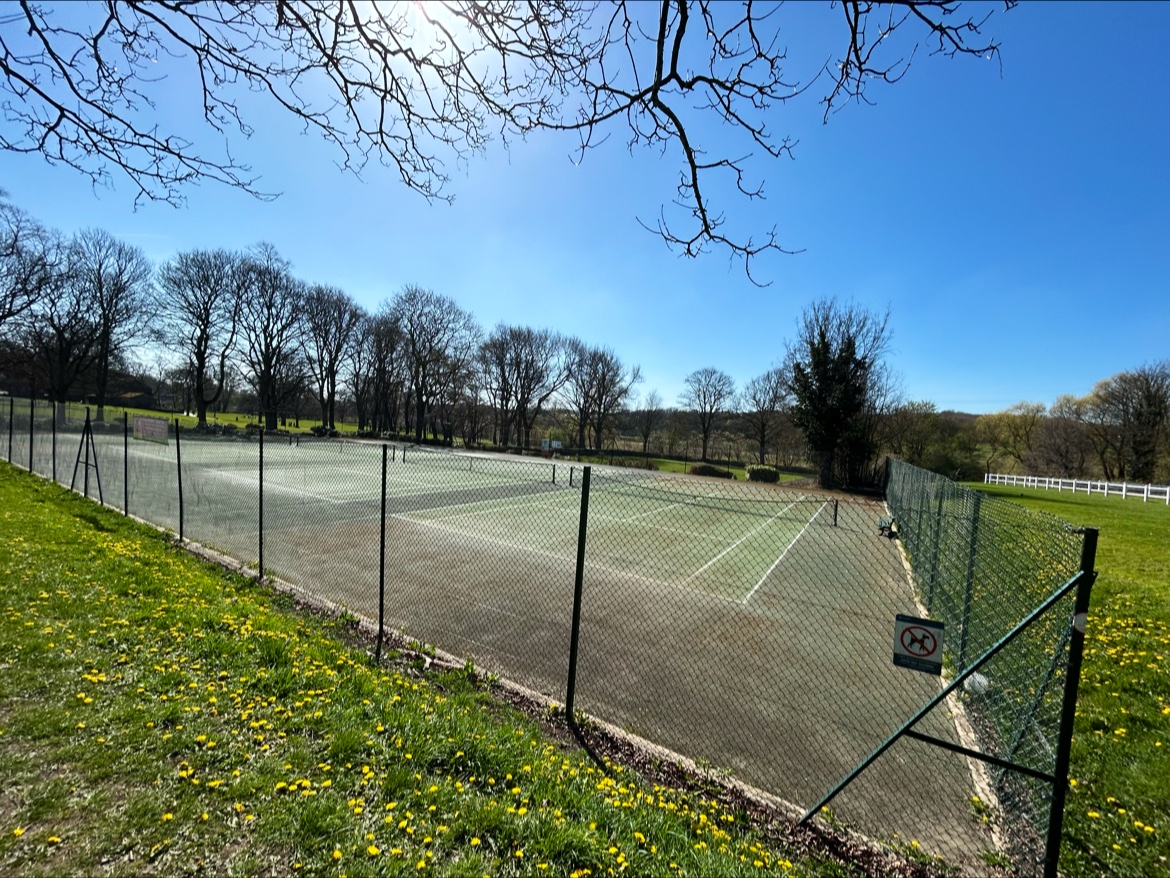 Kirkstall Abbey Tennis Club - Photo 2