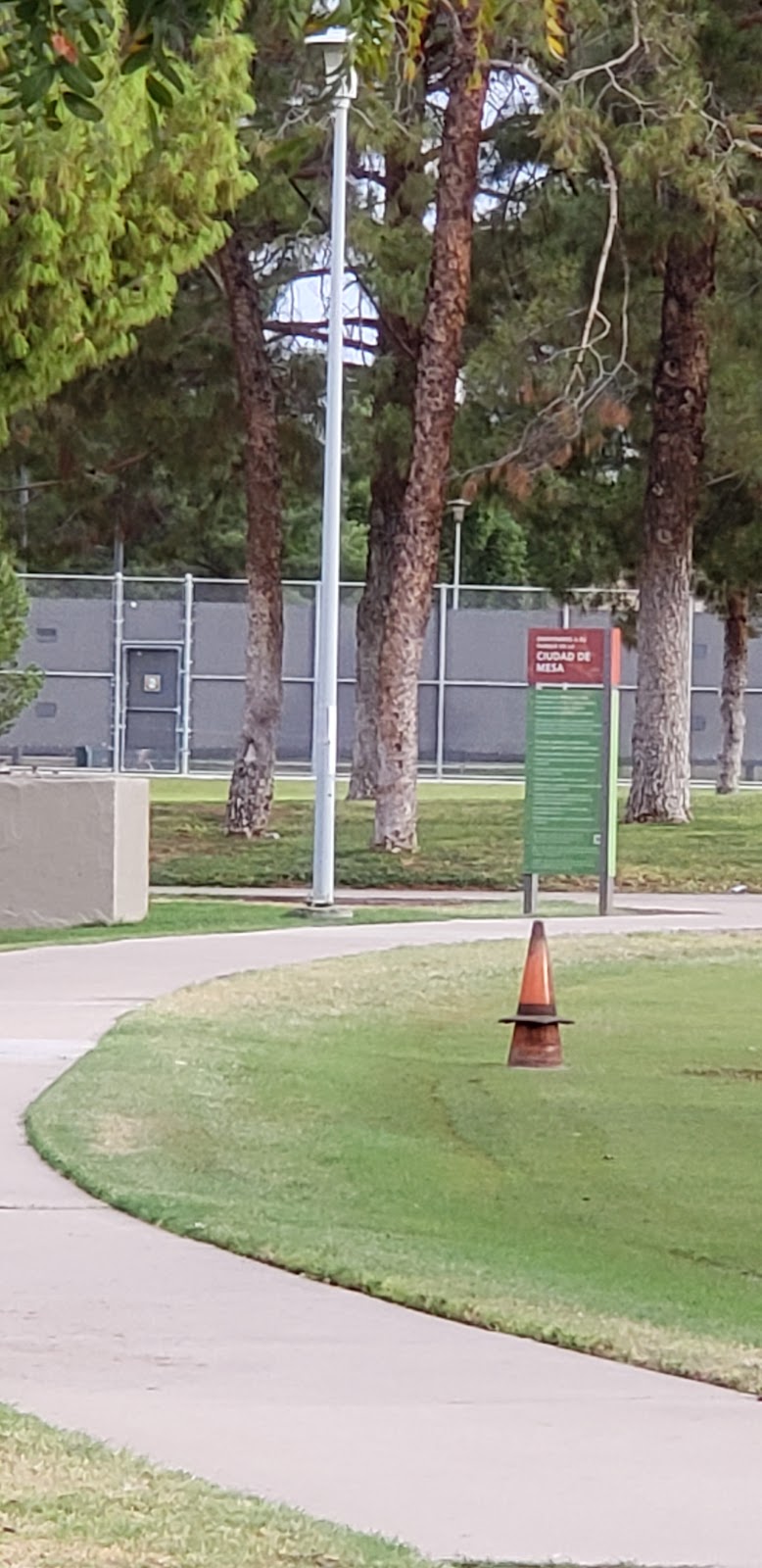 Kleinman Park Tennis & Pickleball Courts - Photo 3