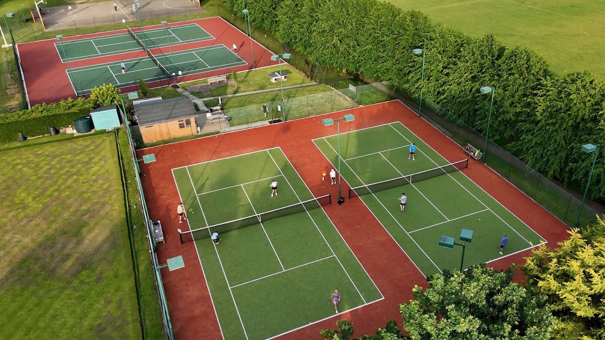 Knebworth Tennis Club - Photo 1