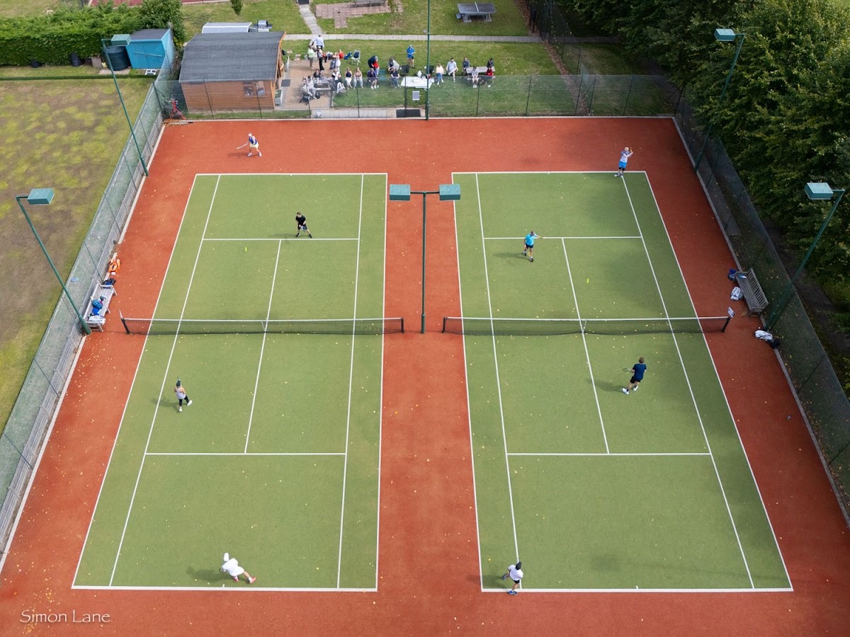 Knebworth Tennis Club - Photo 2