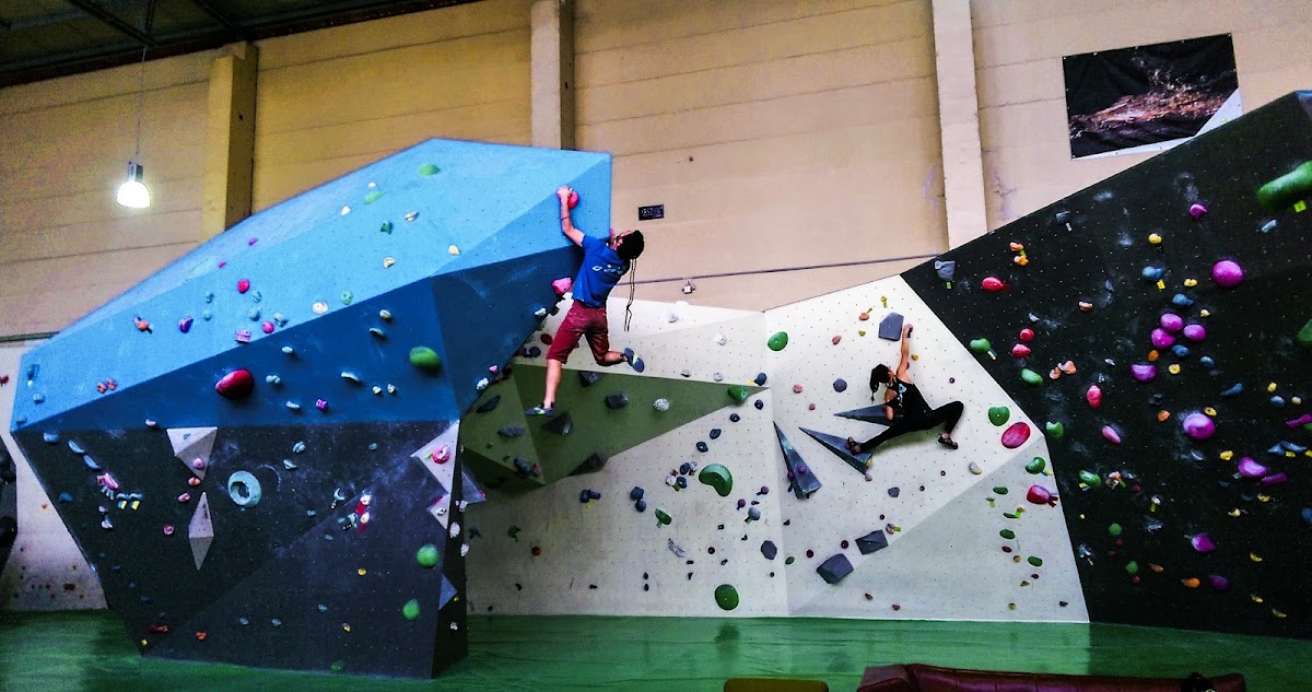 KOSMOS Boulderhalle - Photo 2