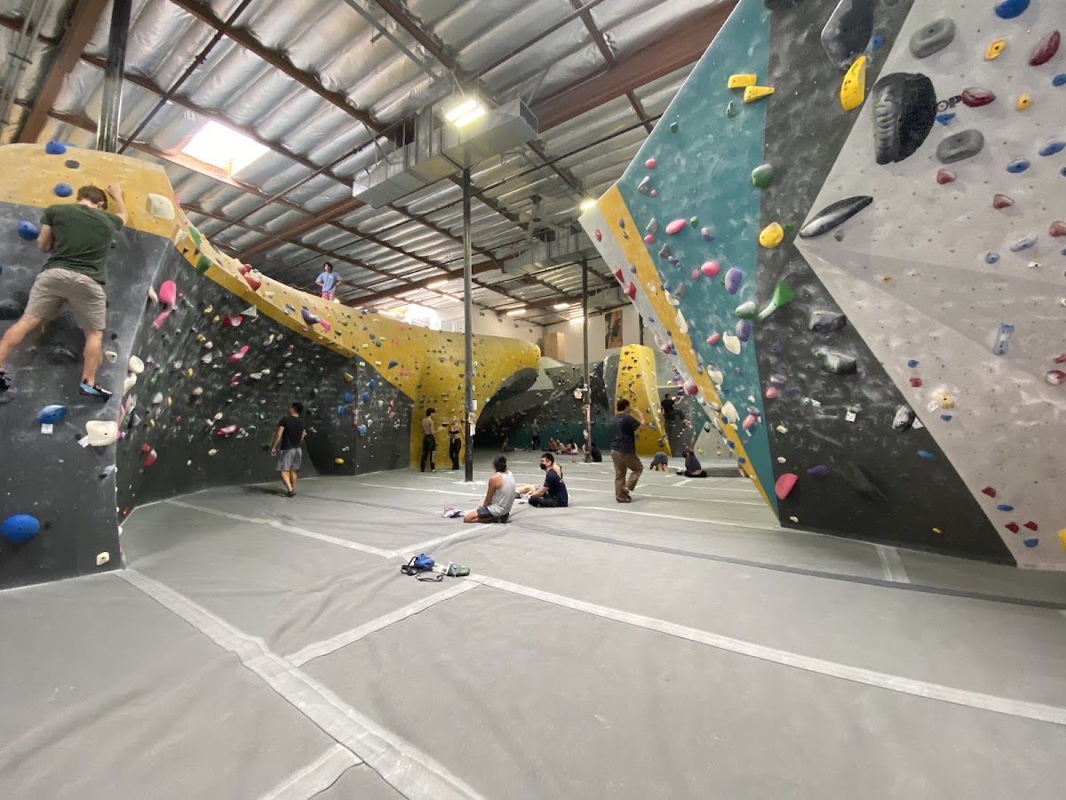 LA Boulders - Photo 2