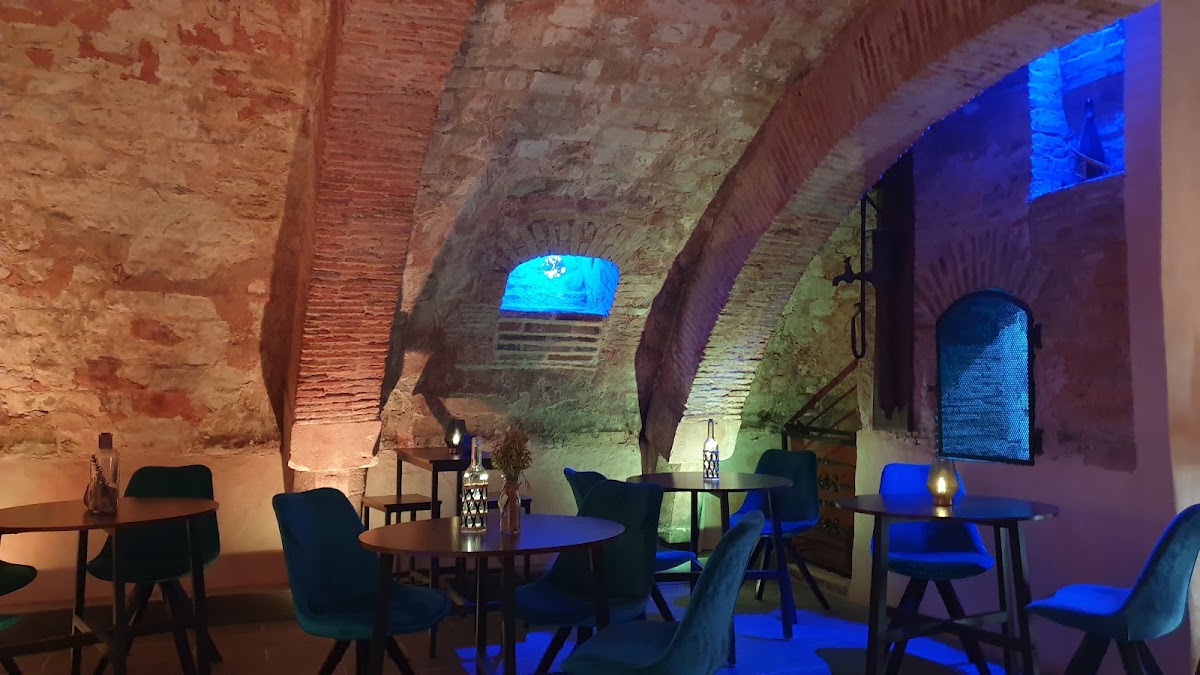 La Cave Club - Photo 2