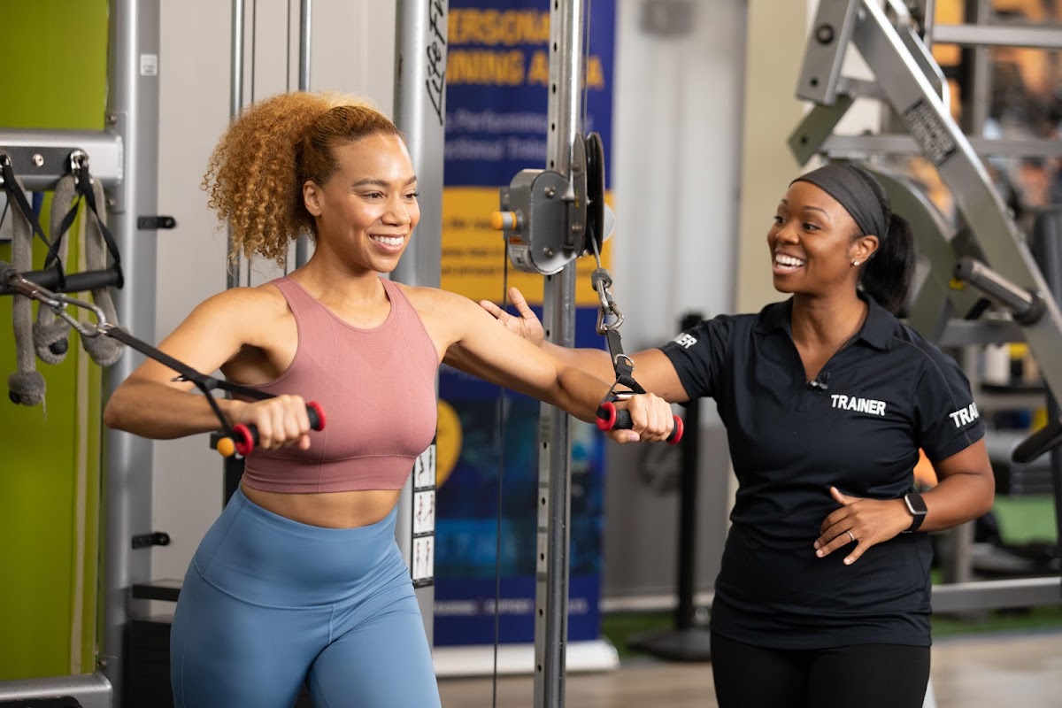 LA Fitness - Photo 3