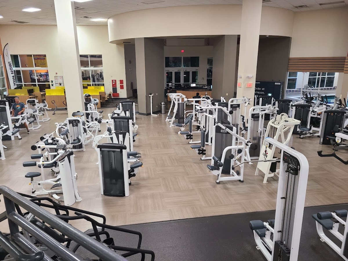LA Fitness - Photo 1
