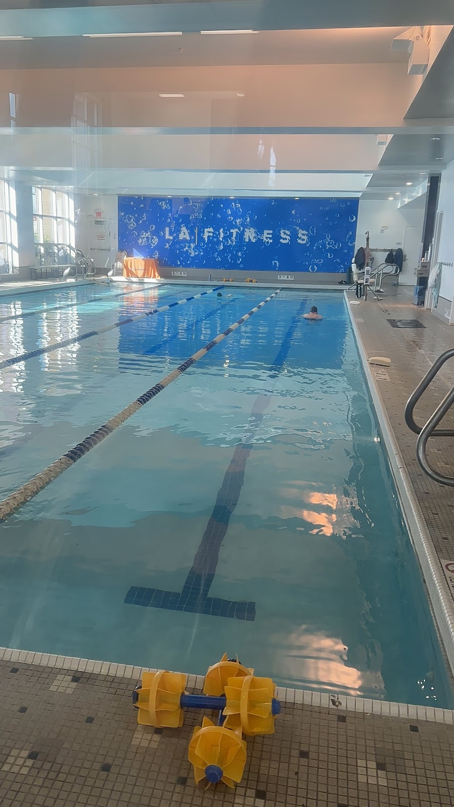 LA Fitness - Photo 2