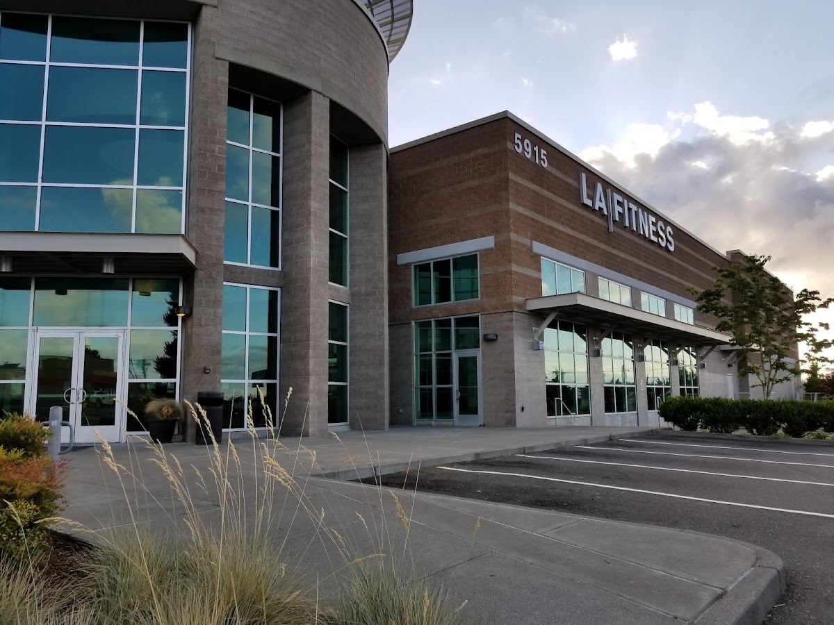 LA Fitness - Photo 1