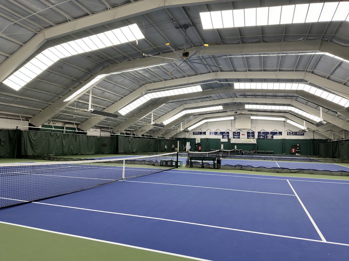 Lake Oswego Indoor Tennis Center - Photo 1