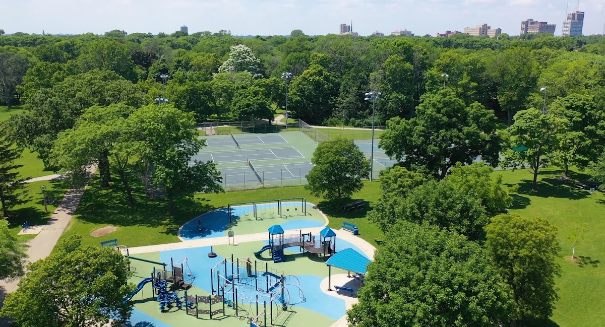Lake Park Tennis - Photo 2