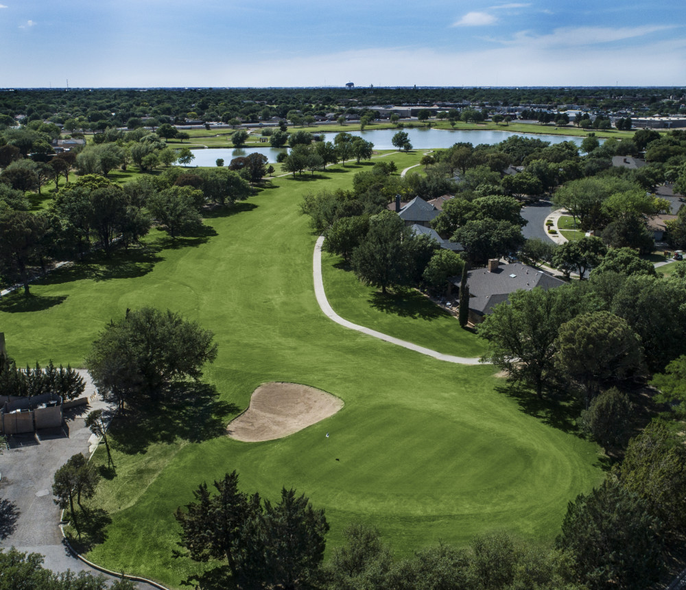 LakeRidge Country Club - Photo 2
