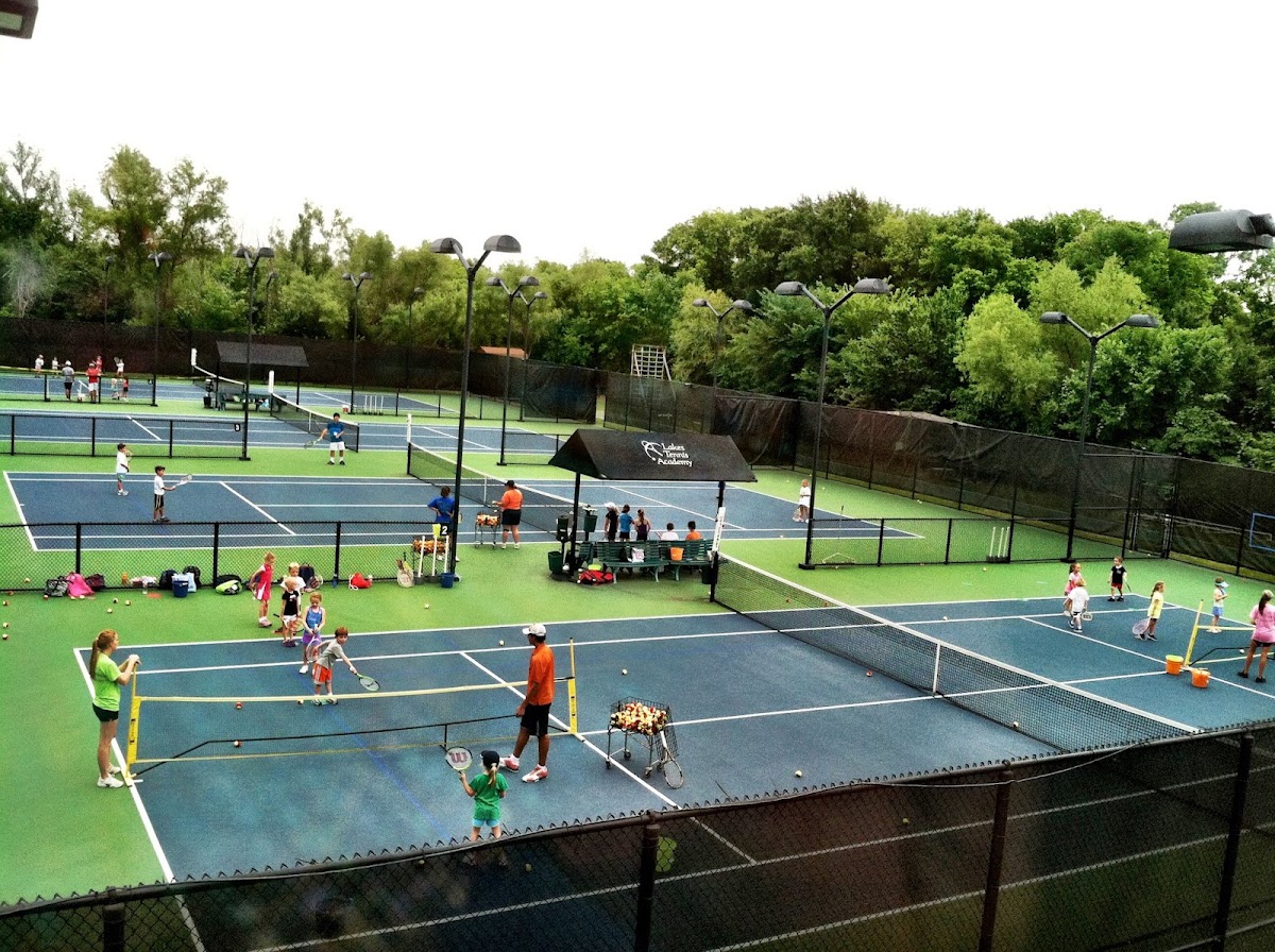 Lakes Tennis Academy - Photo 1