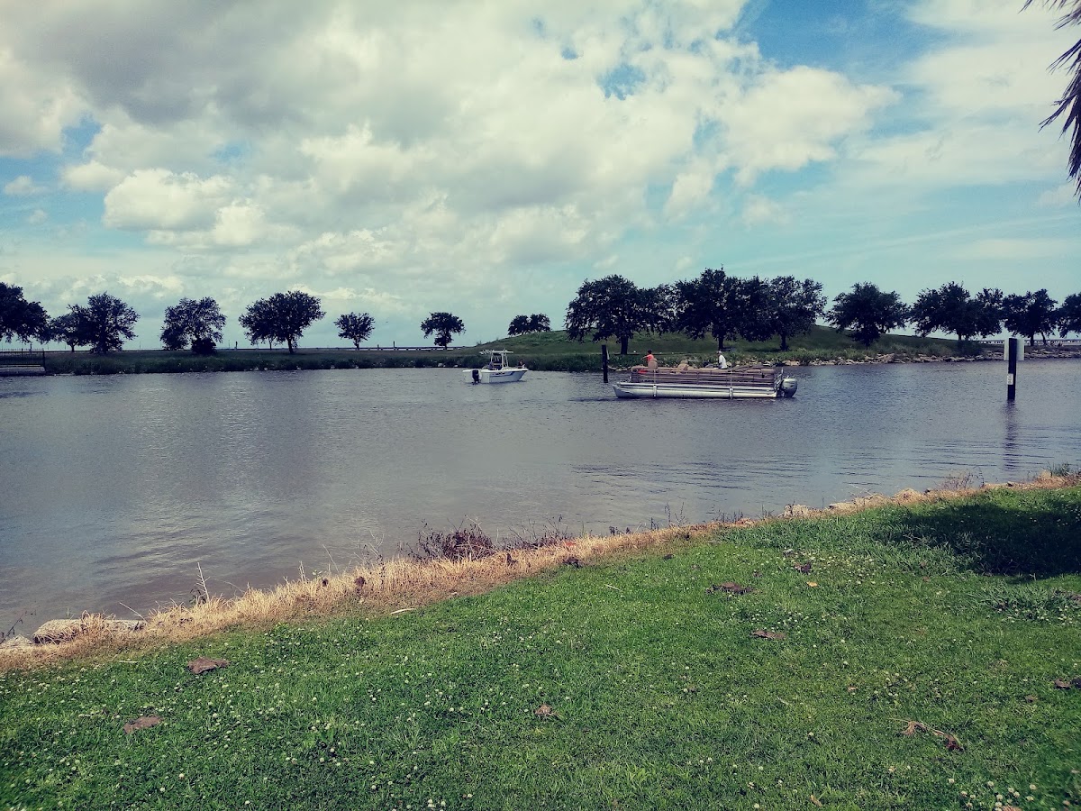 Lakeside Country Club - Photo 1
