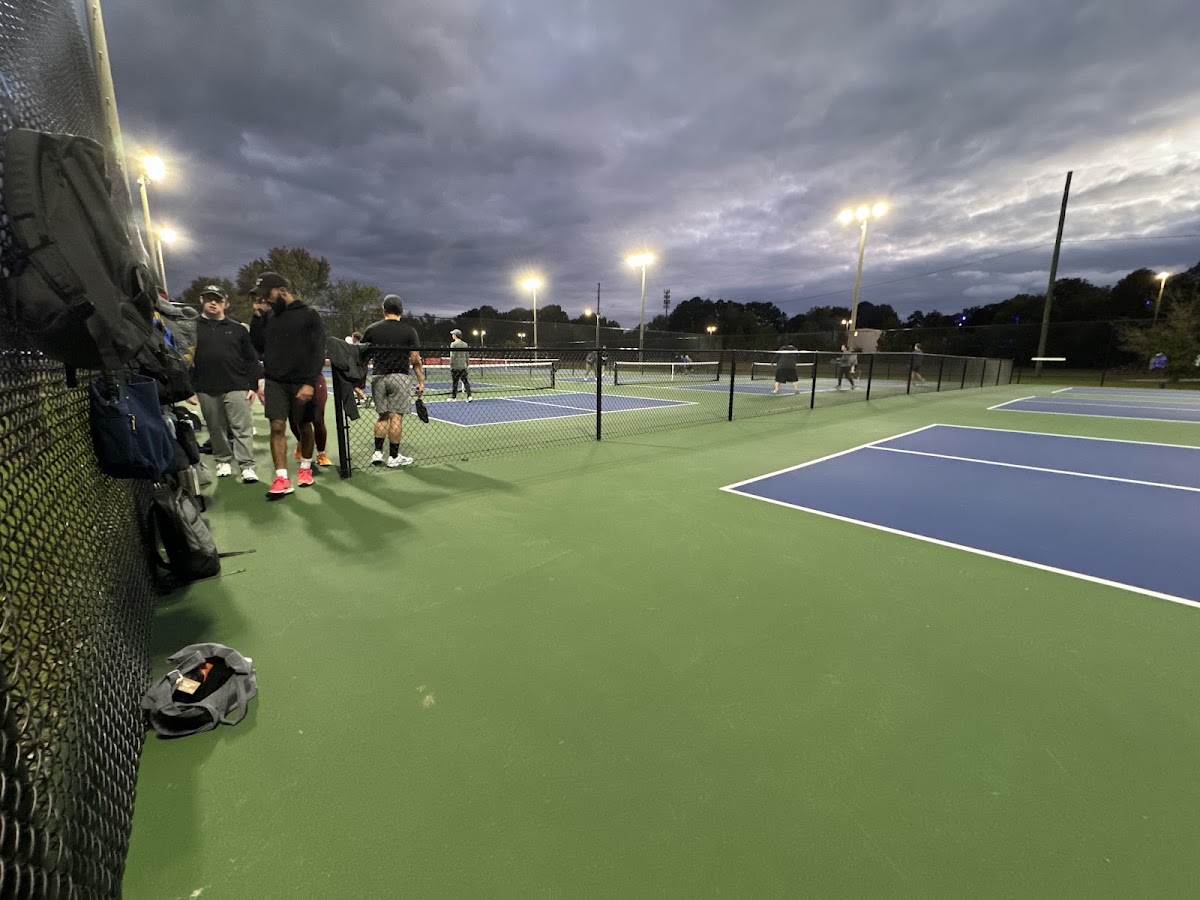 Larry Bell Park Pickleball Courts - Photo 3