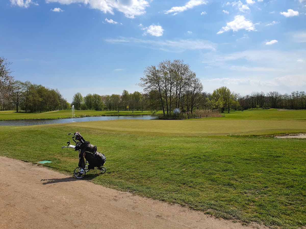 Lawn Tennis Club Leeuwenbergh - Photo 3