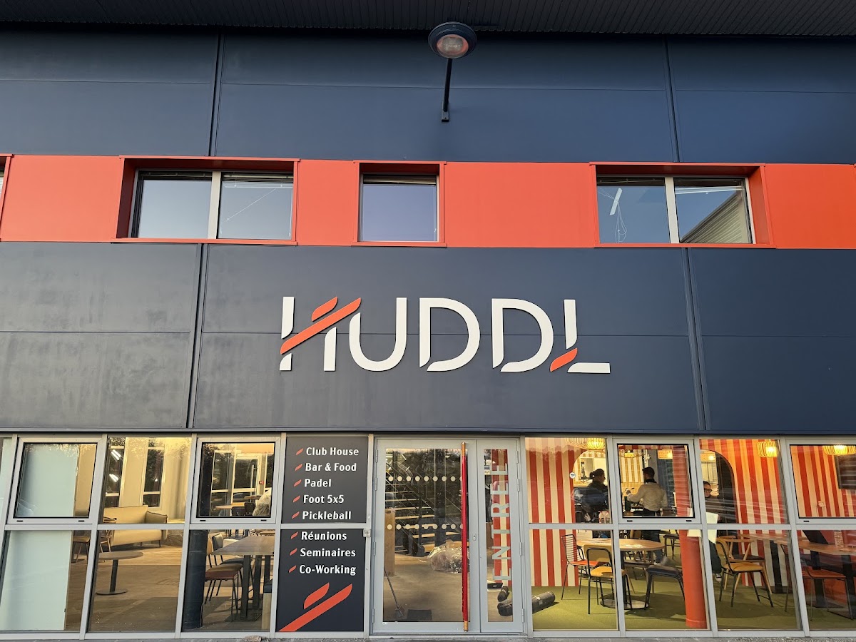 Le HuddL - Padel, Foot5, Pickleball, Séminaire, Bar & Restaurant