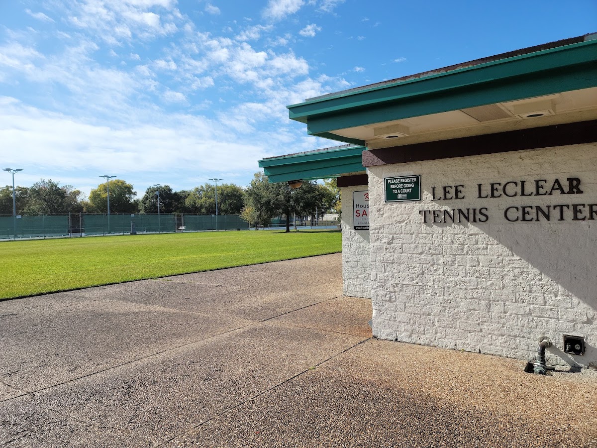 Lee LeClear Tennis Center Park - Photo 3