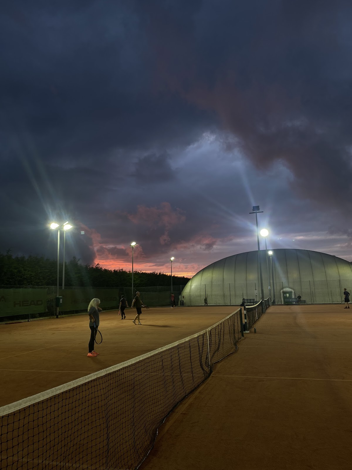 Leicester Forest East Tennis Club - Photo 3