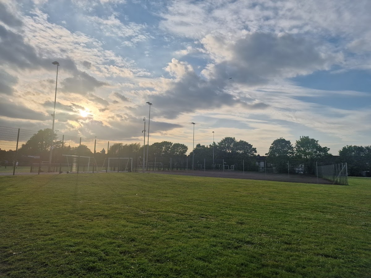 Leisure Leagues Hull 6 a side - Photo 1