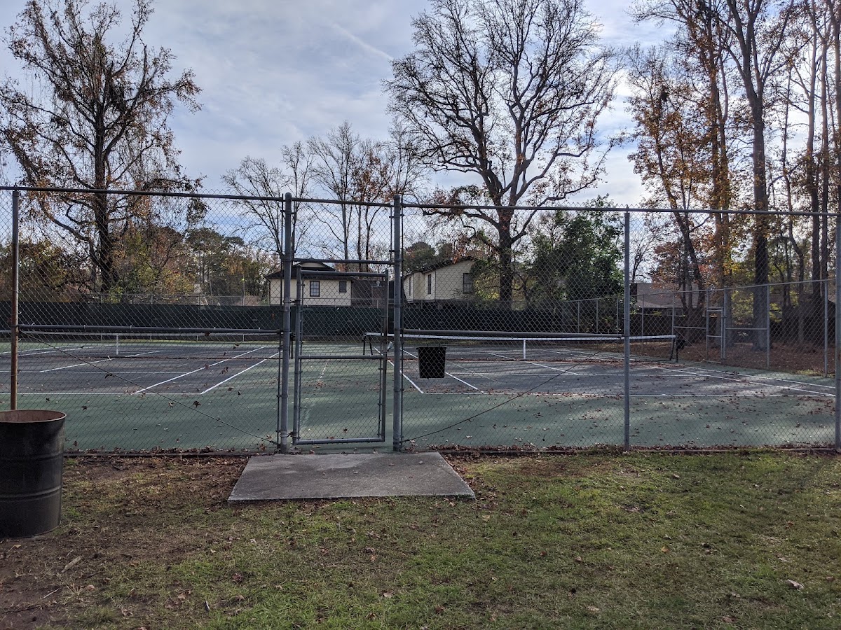 Lenevar Playground Tennis Courts - Photo 2