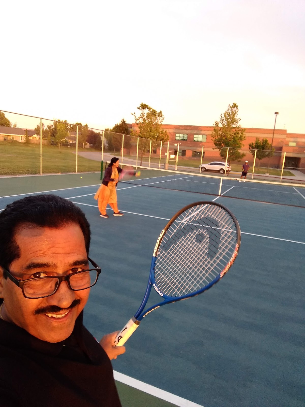 Les Bois Junior high school tennis courts - Photo 3