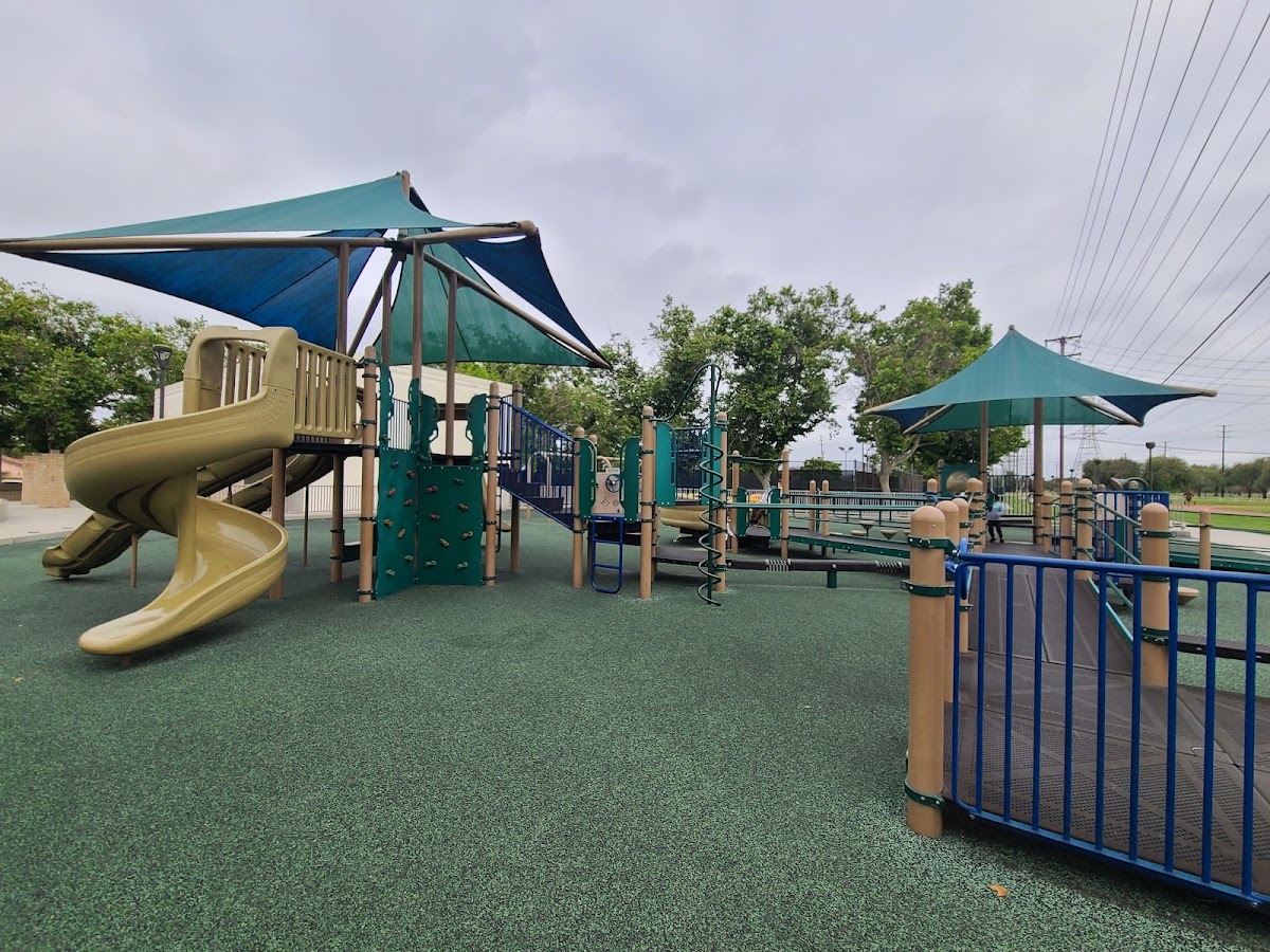Liberty Park and Fitness Center - Photo 2
