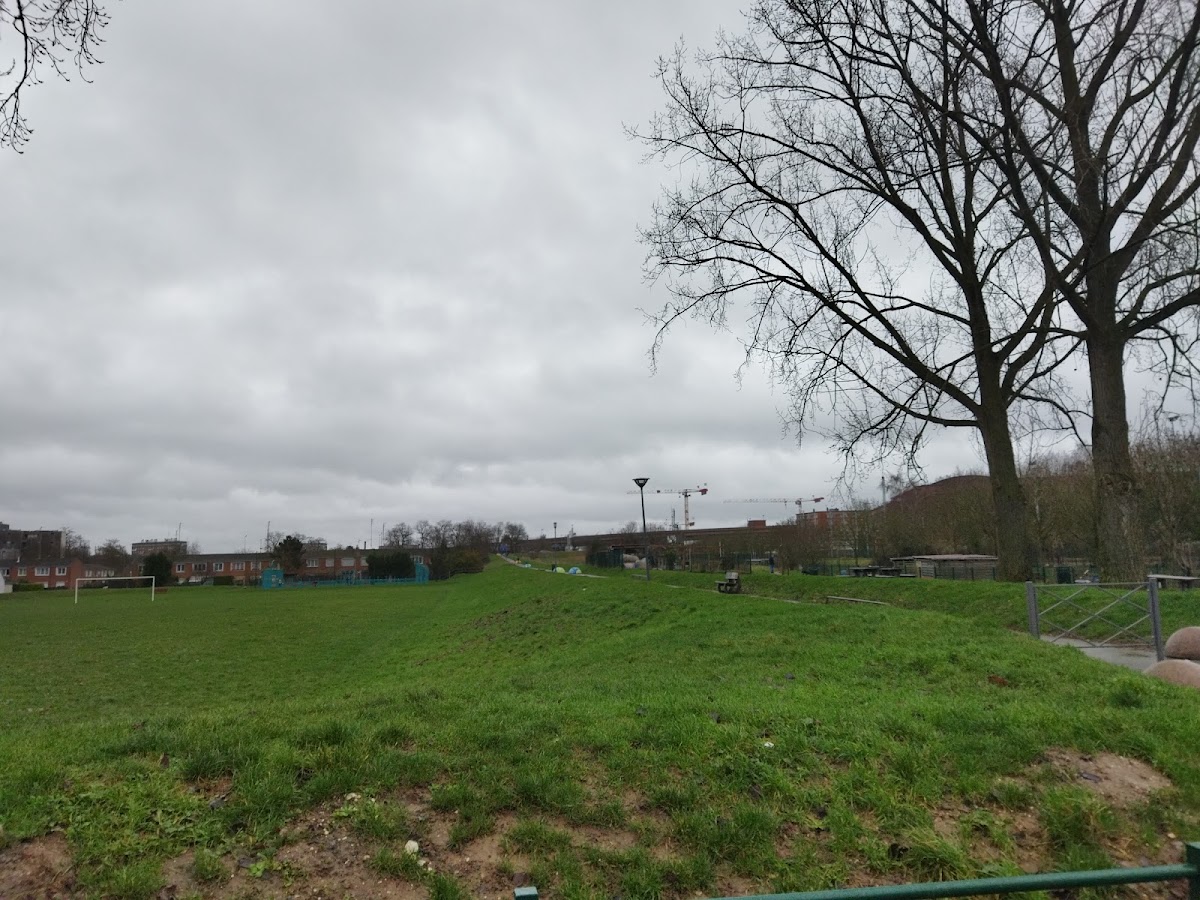 Lille Bengal Cricket And Football Ground - Photo 1