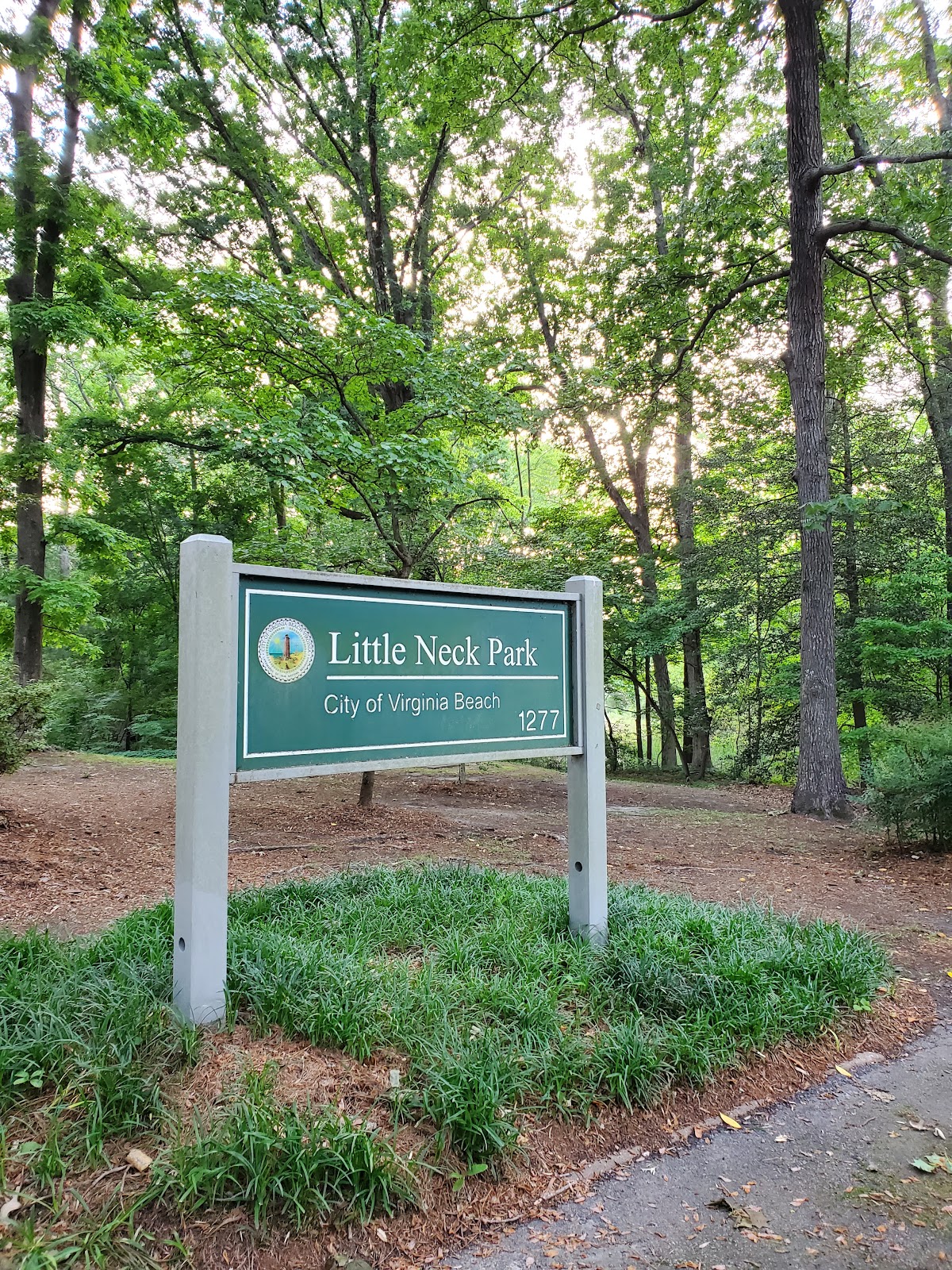 Little Neck Park - Photo 3