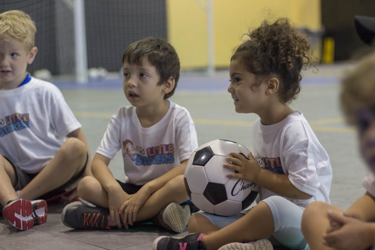 Little Strikers - Photo 1