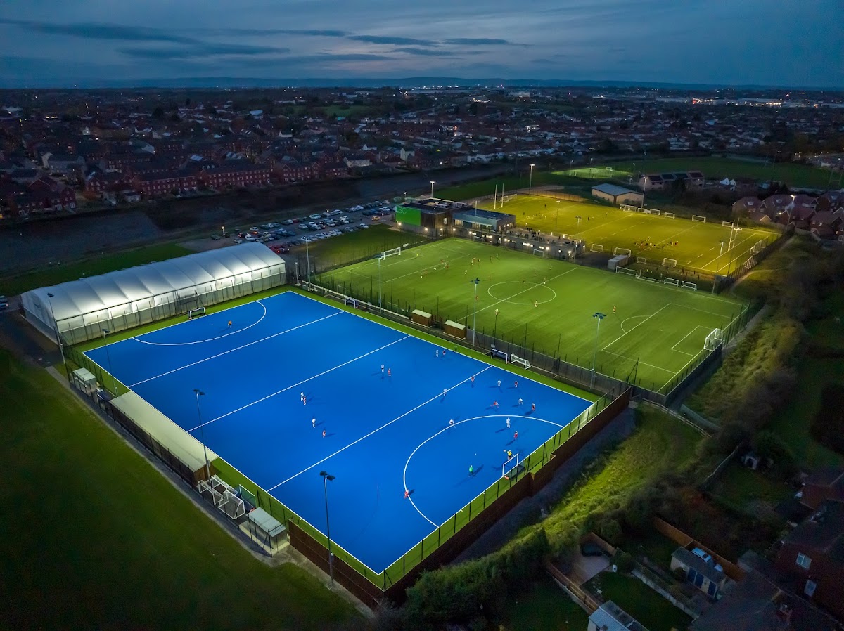 Lockleaze Sports Centre - Photo 1