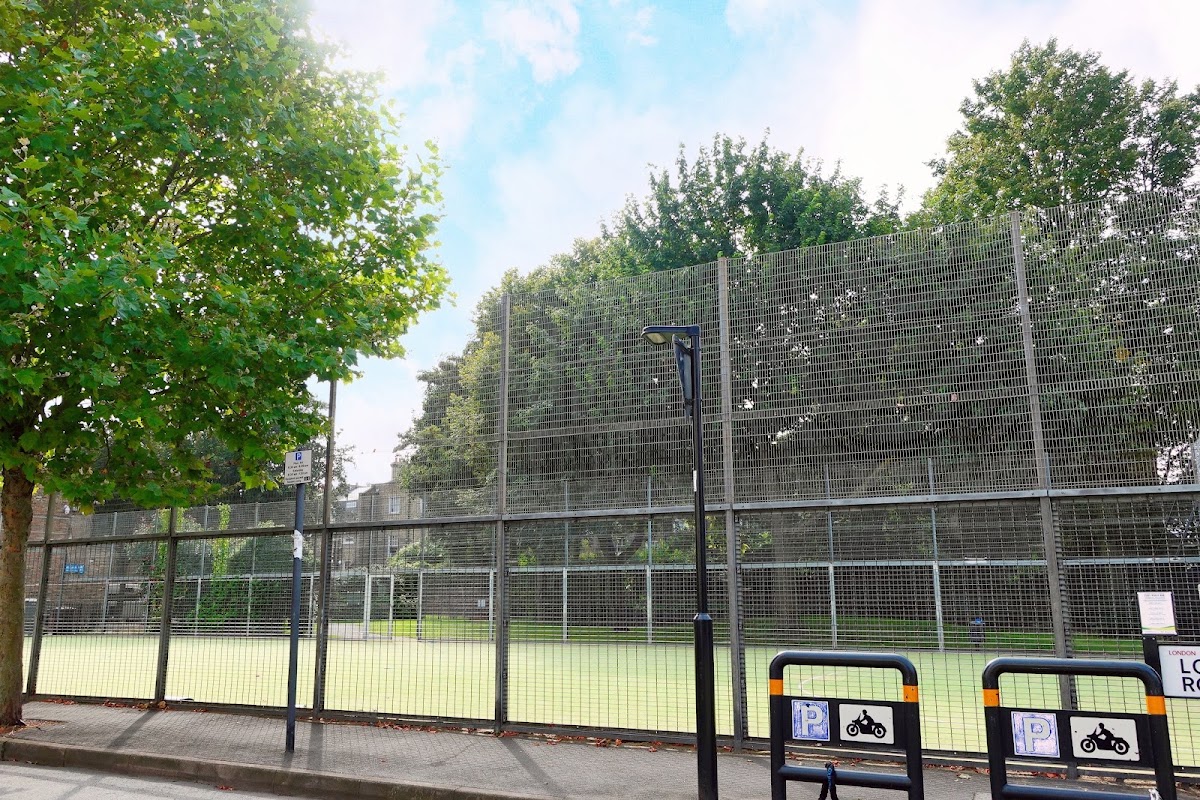 Lofting Road 5 Aside Football Cage