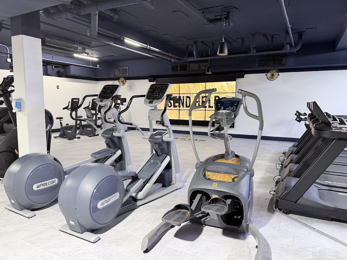 Lonestar Elite Fitness - Photo 3
