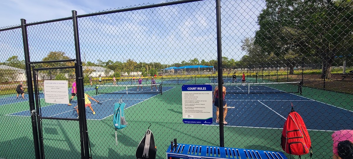 Longwood Park Pickleball Courts - Photo 2