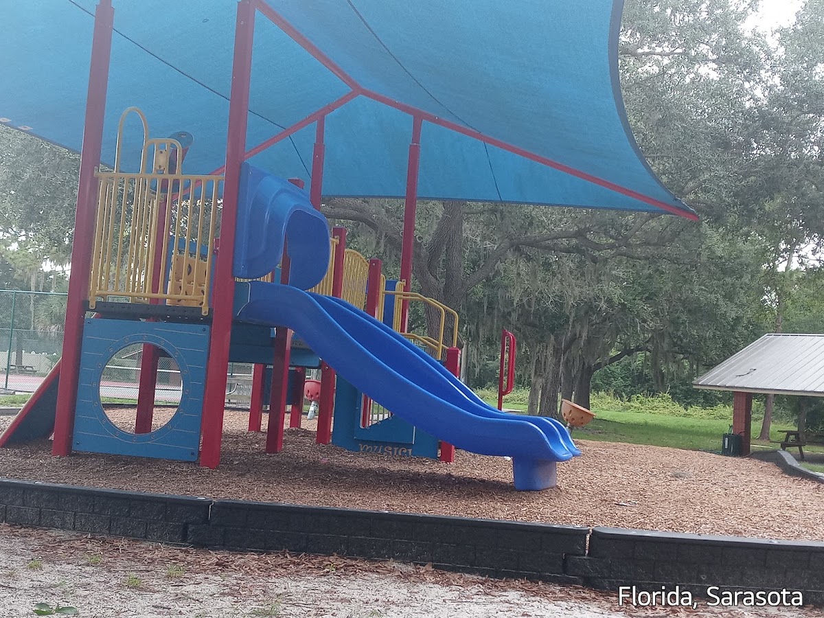 Longwood Park - Photo 3