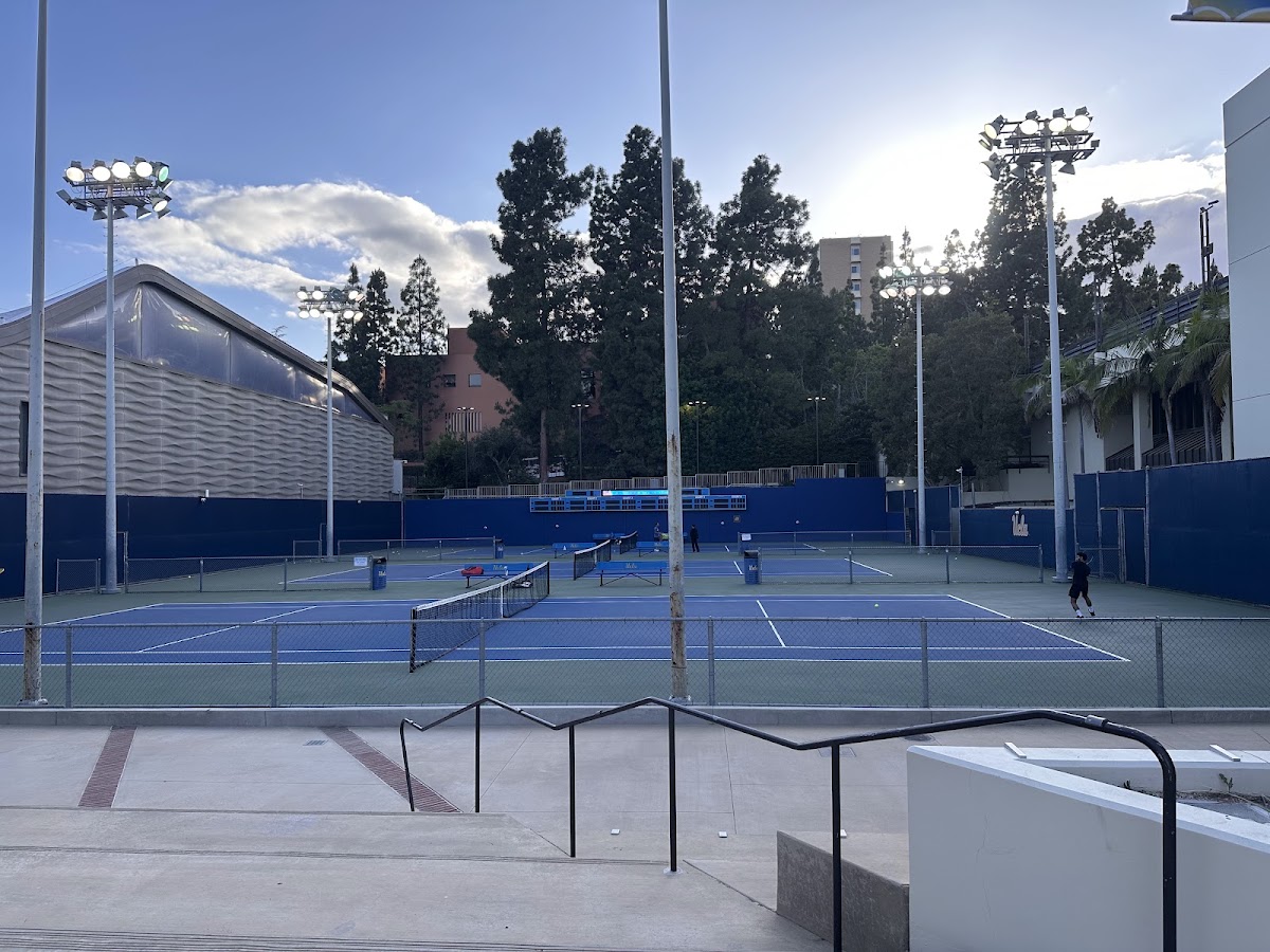 Los Angeles Tennis Center - Photo 2