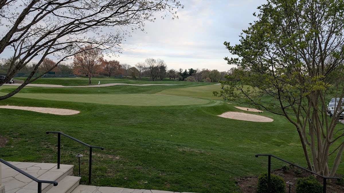 Louisville Country Club - Photo 1