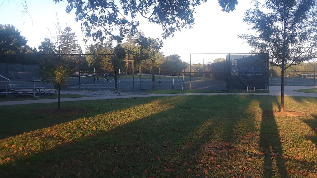Louisville Tennis Center - Photo 2