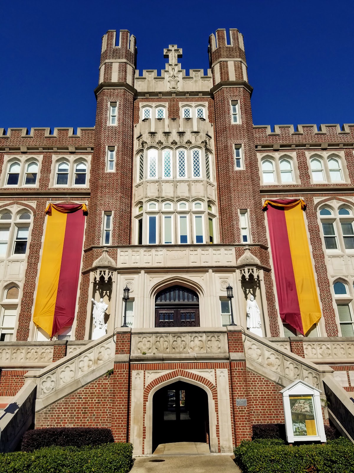 Loyola University New Orleans - Photo 3