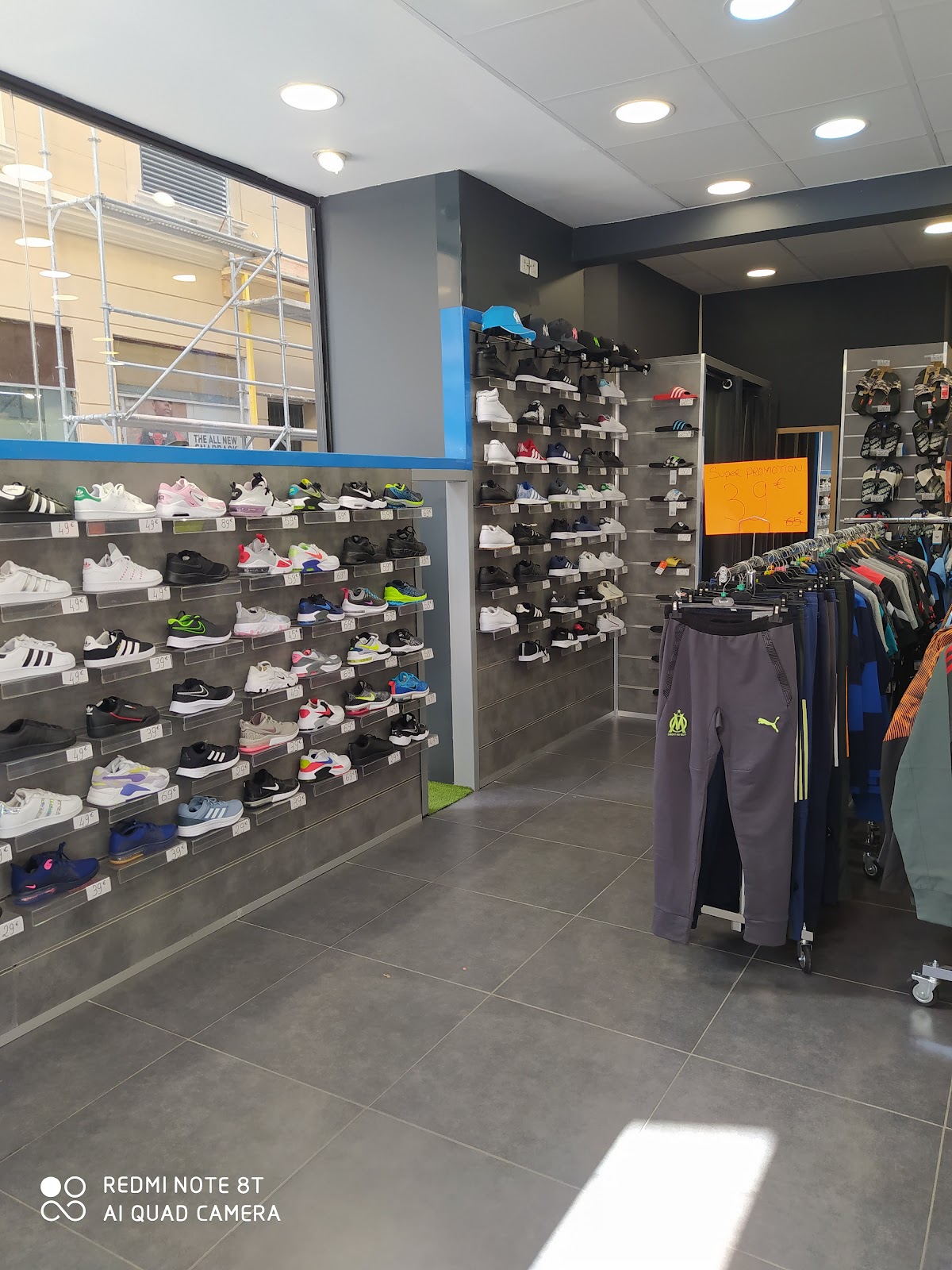 L'univers du Foot - Magasin de Football - Photo 2