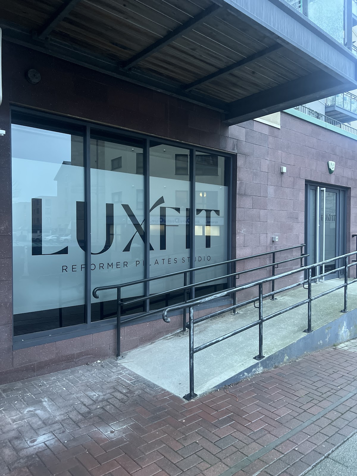 Luxfit Reformer Pilates - Photo 2