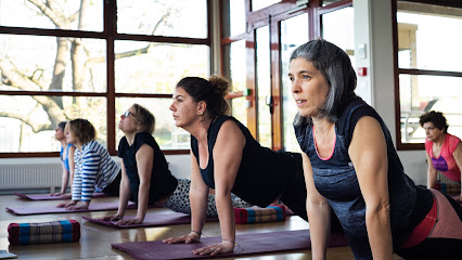 Lydia Labadi Pilates & Yoga