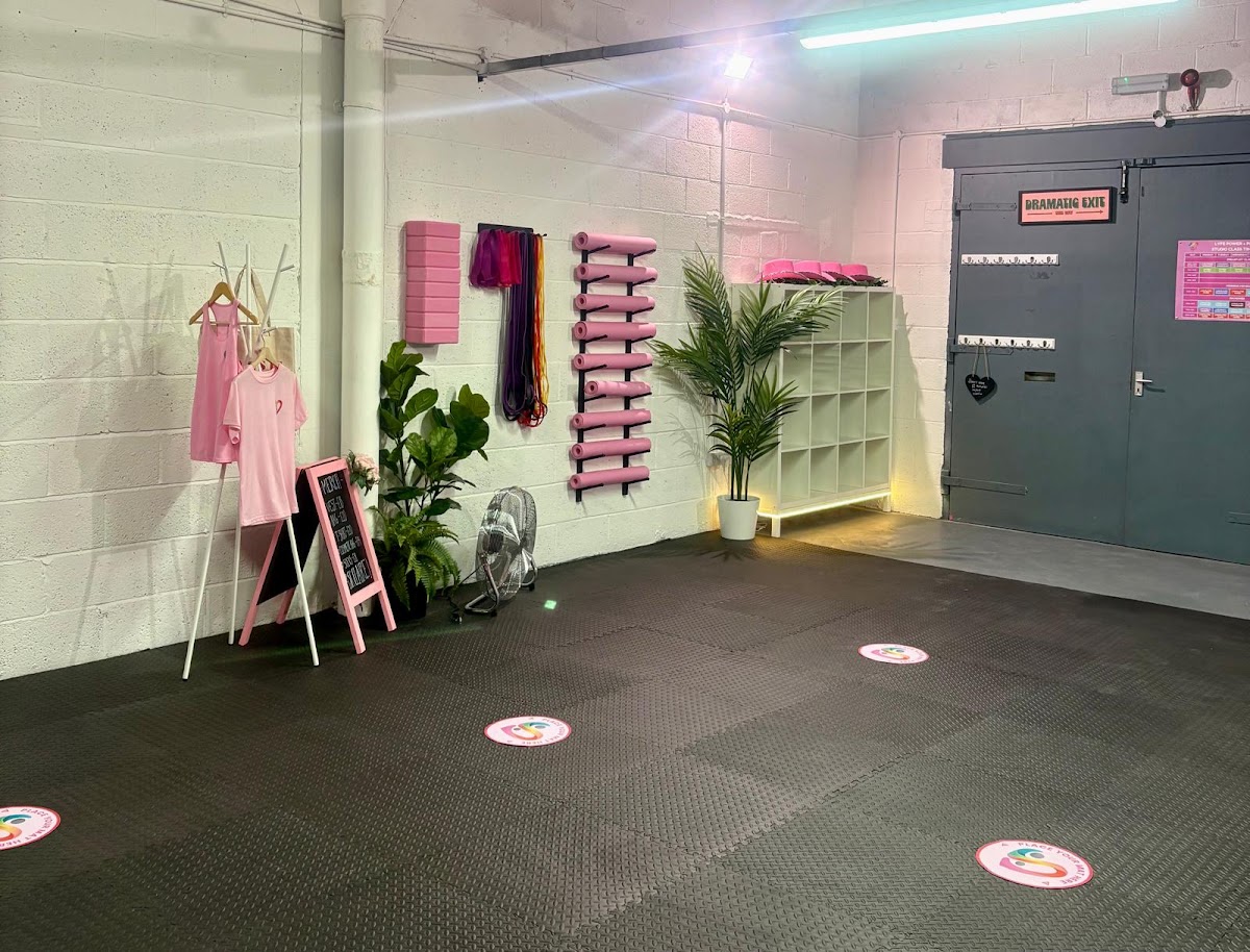 LYFE POWER + PILATES - PILATES & FITNESS CLASSES - Photo 2