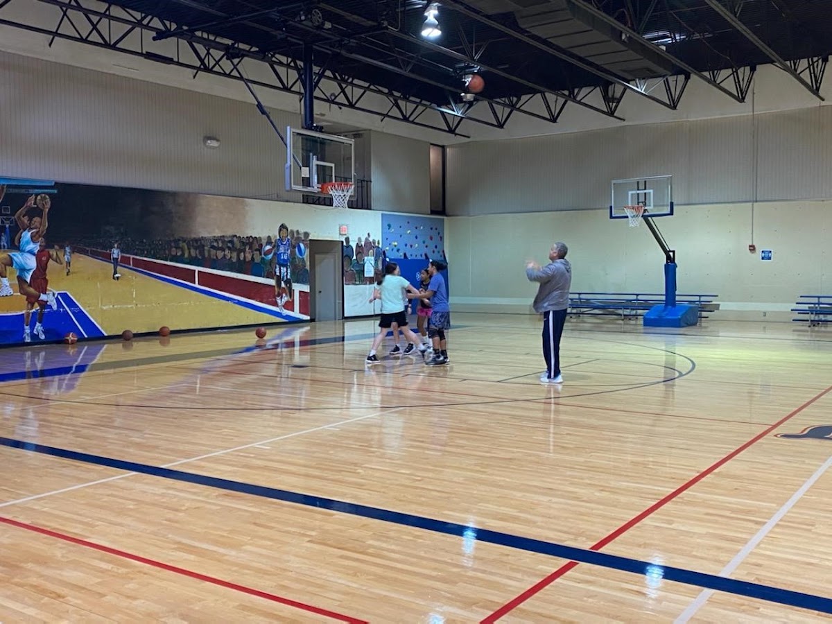 Lynette Woodard Recreation Center - Photo 3
