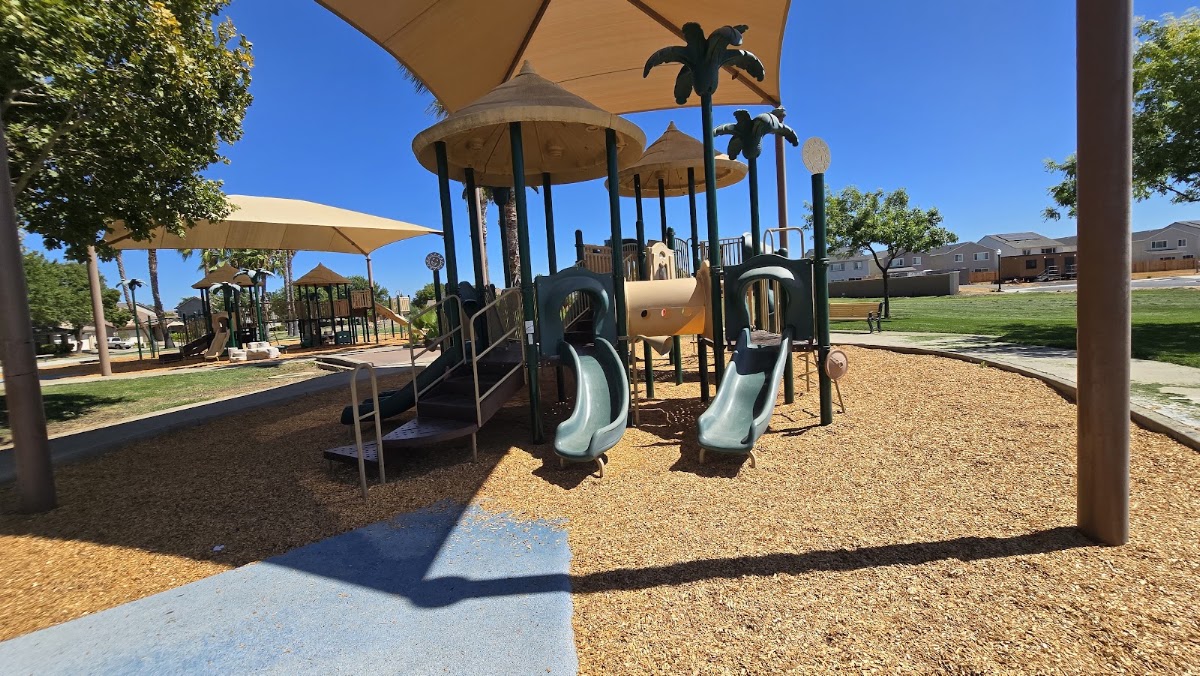 Magnolia Park - Photo 2